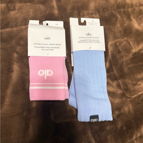ALO Yoga Other - 2 pairs of NWT ALO Yoga Pink & Light Blue Unisex Casual Socks